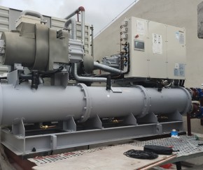 購物廣場中央空調冷水機組安裝案例